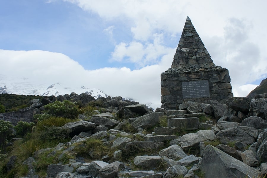 alpine memorial mount cook